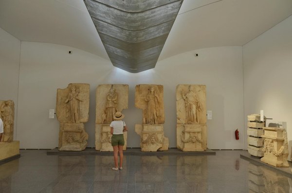 Atelier Artisanal : Créez des Spectacles Inoubliables avec Vos Marionnettes Géantes !