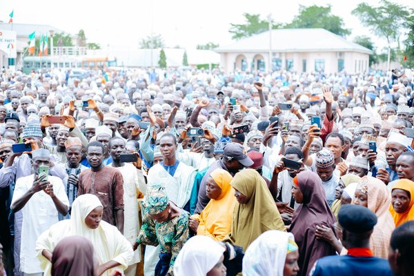 Transformez votre passion en métier : guide complet pour devenir artisan